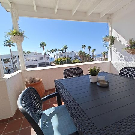 Blue Coast Semeli By The Sea Apartment Пафос Екстериор снимка