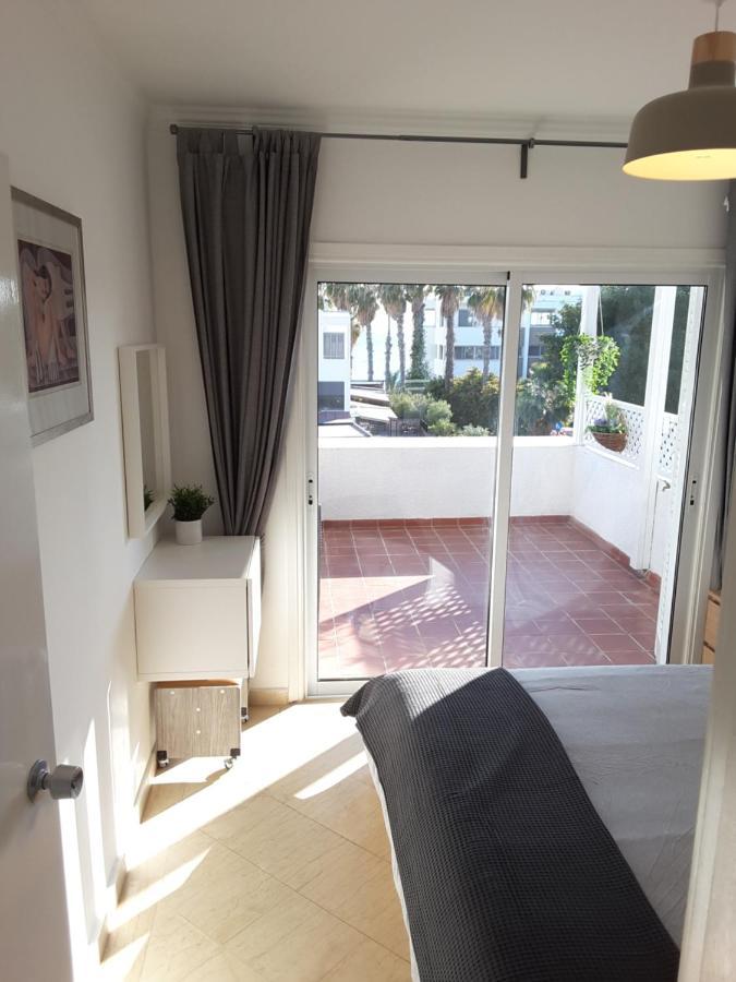 Blue Coast Semeli By The Sea Apartment Пафос Екстериор снимка