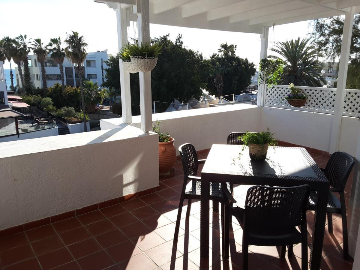 Blue Coast Semeli By The Sea Apartment Пафос Екстериор снимка