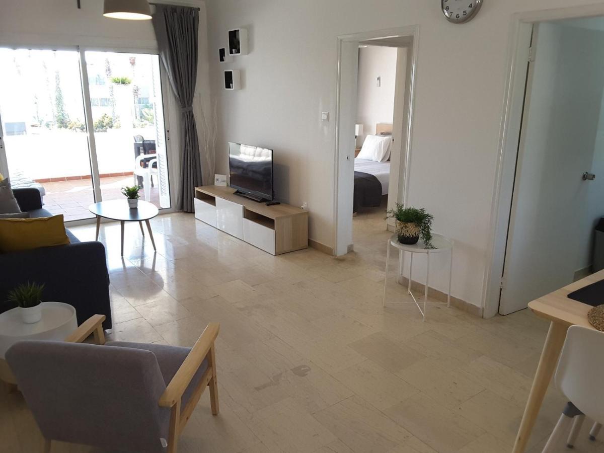 Blue Coast Semeli By The Sea Apartment Пафос Екстериор снимка