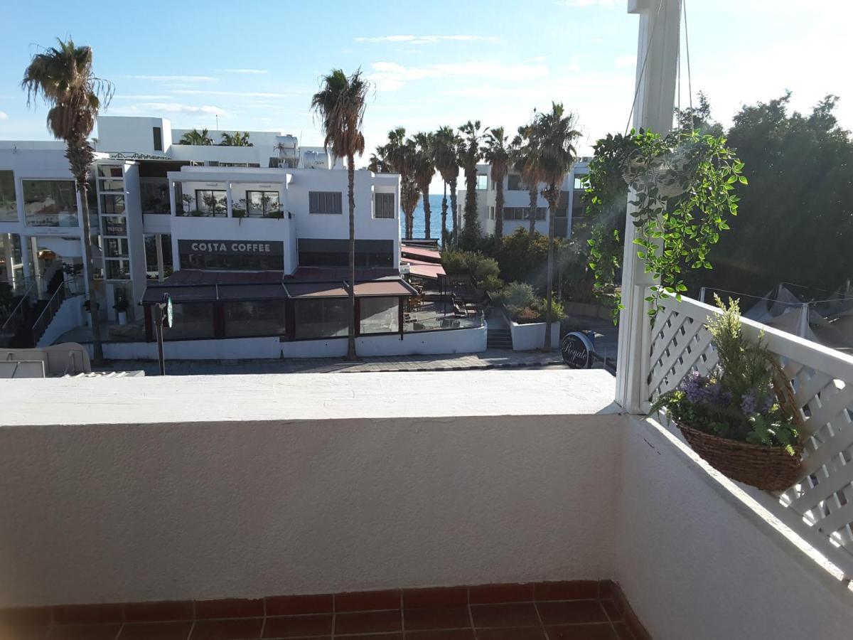 Blue Coast Semeli By The Sea Apartment Пафос Екстериор снимка